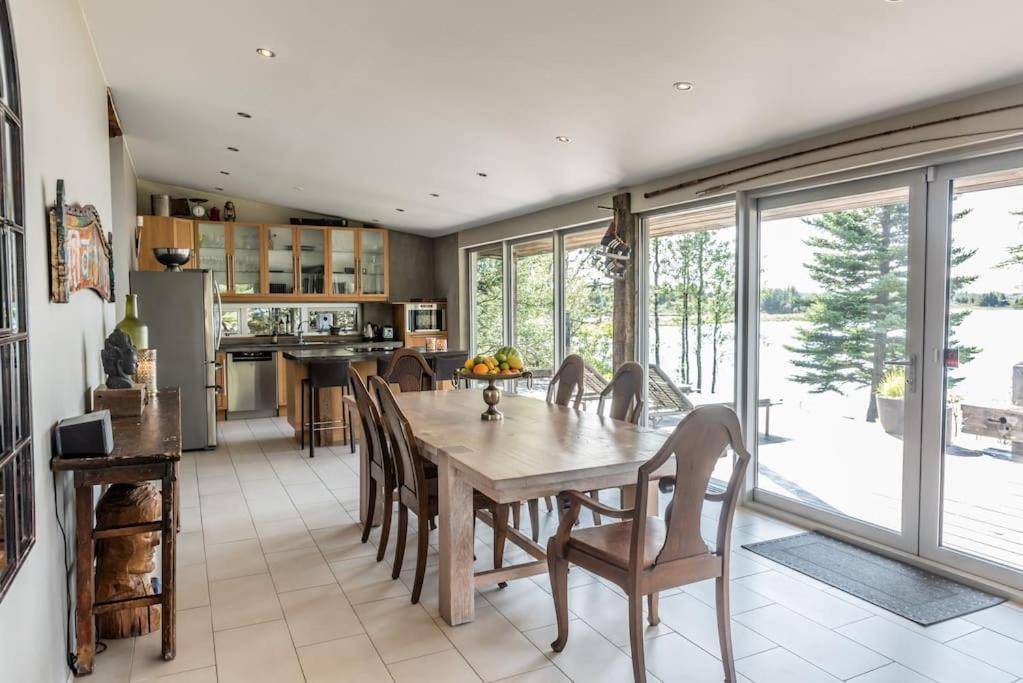 Luxury Lakefront Villa, Infinity Hot Tub And Sauna Grimsnes og Grafningshreppur Extérieur photo